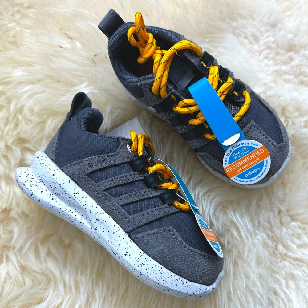 Adidas baby boy comfortable shoes D69383 Nice Piece